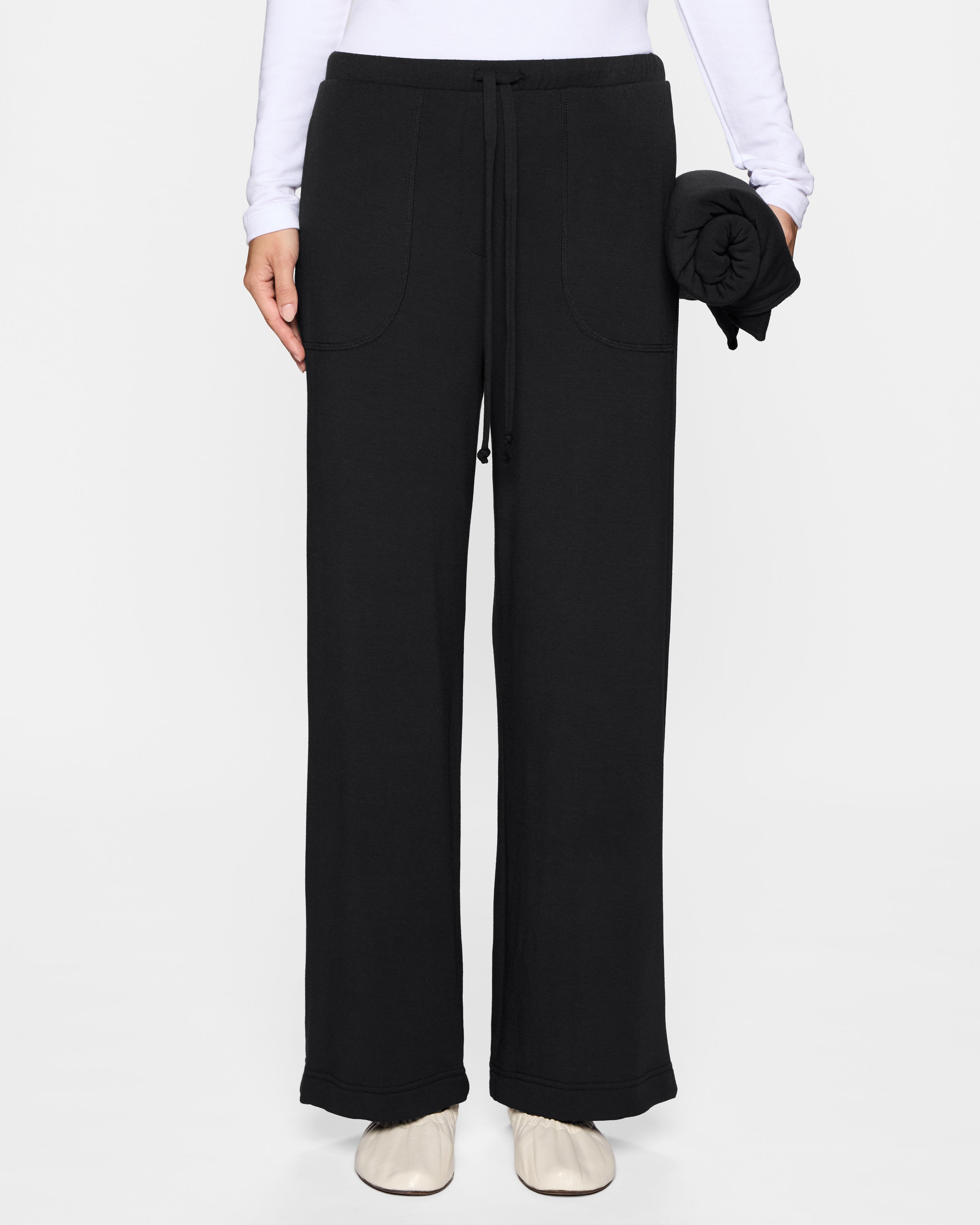 Black | The Caroline Pant
