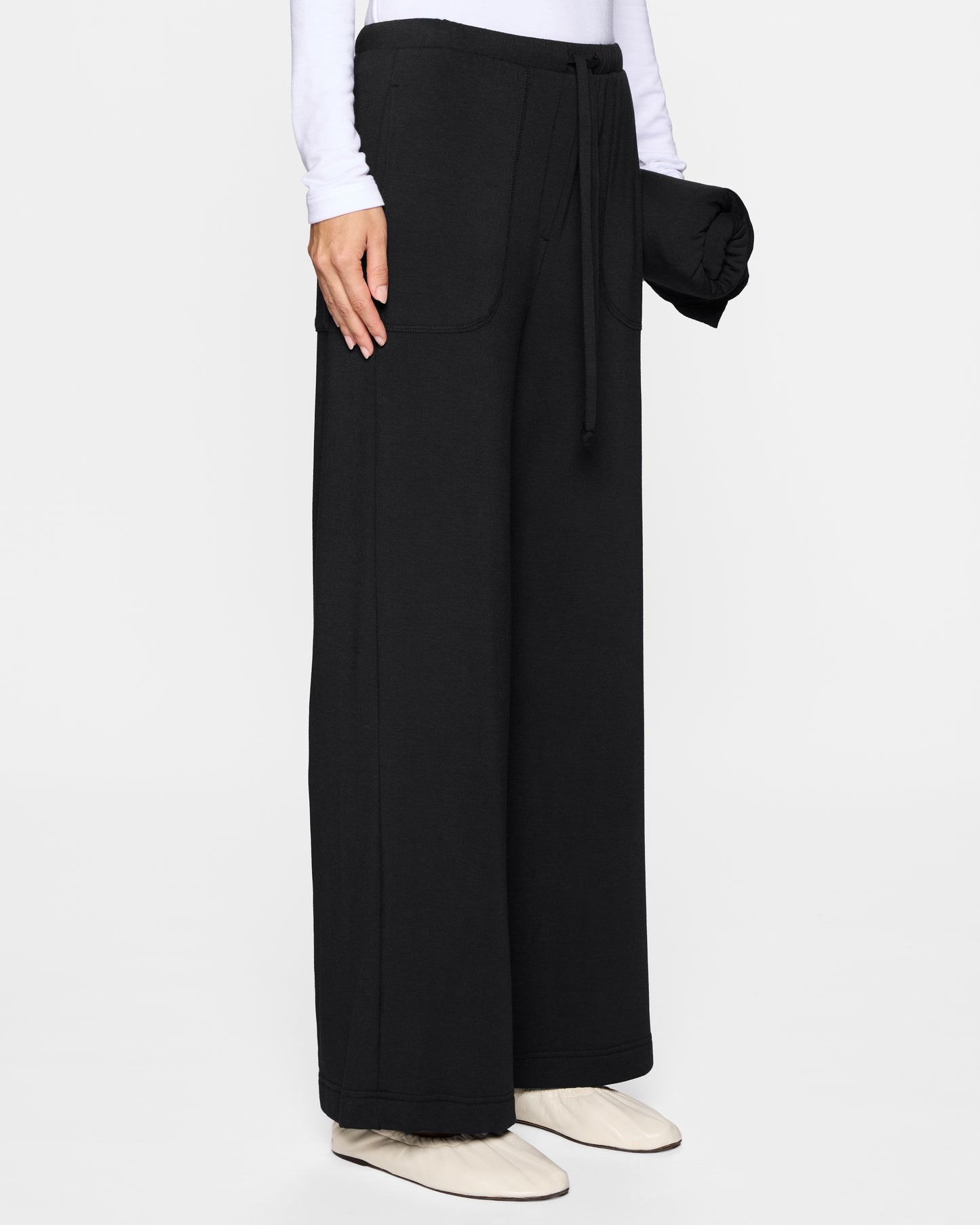 Black | The Caroline Pant