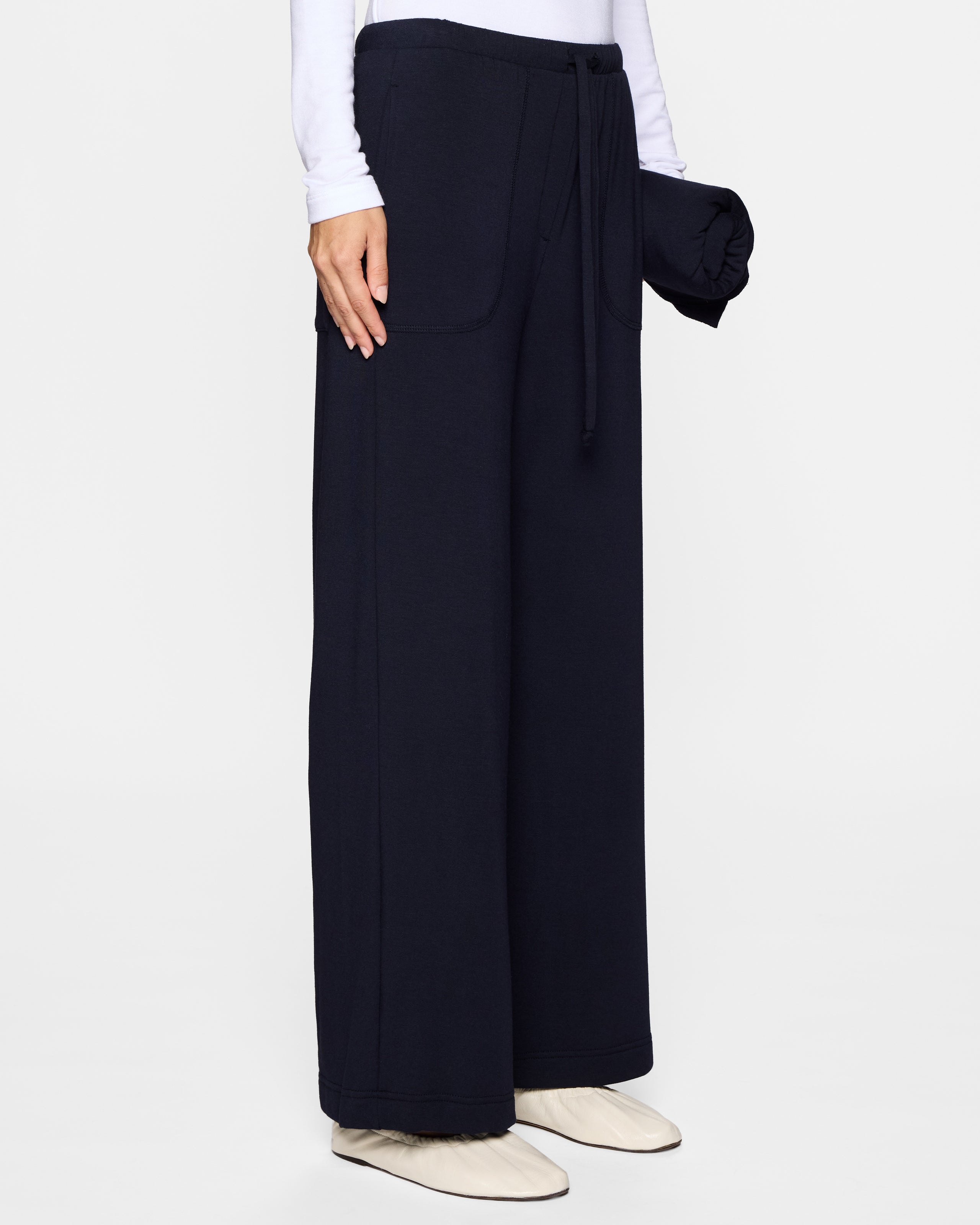 Navy | The Caroline Pant