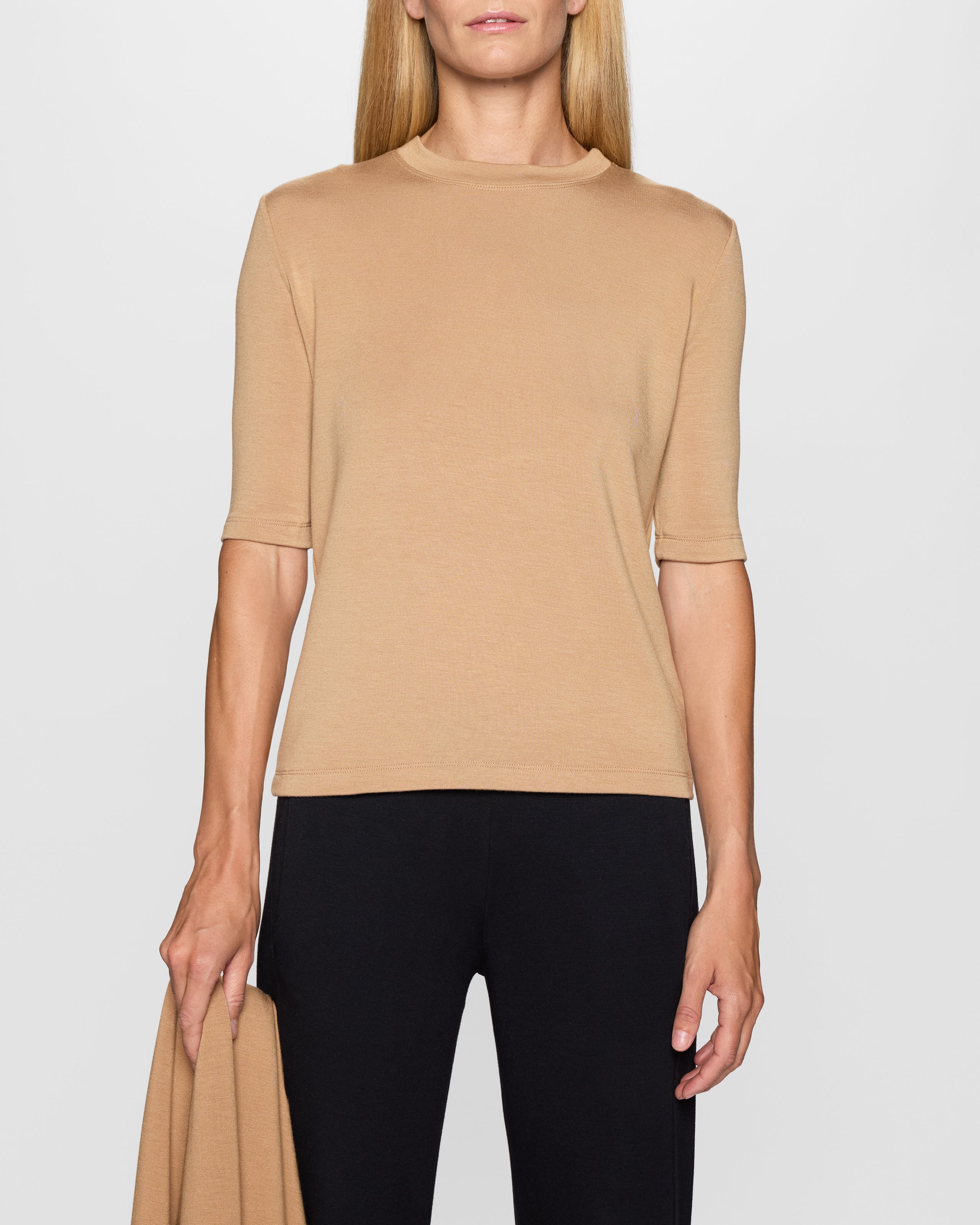 Camel | The Elbow Sleeve Classic Crew