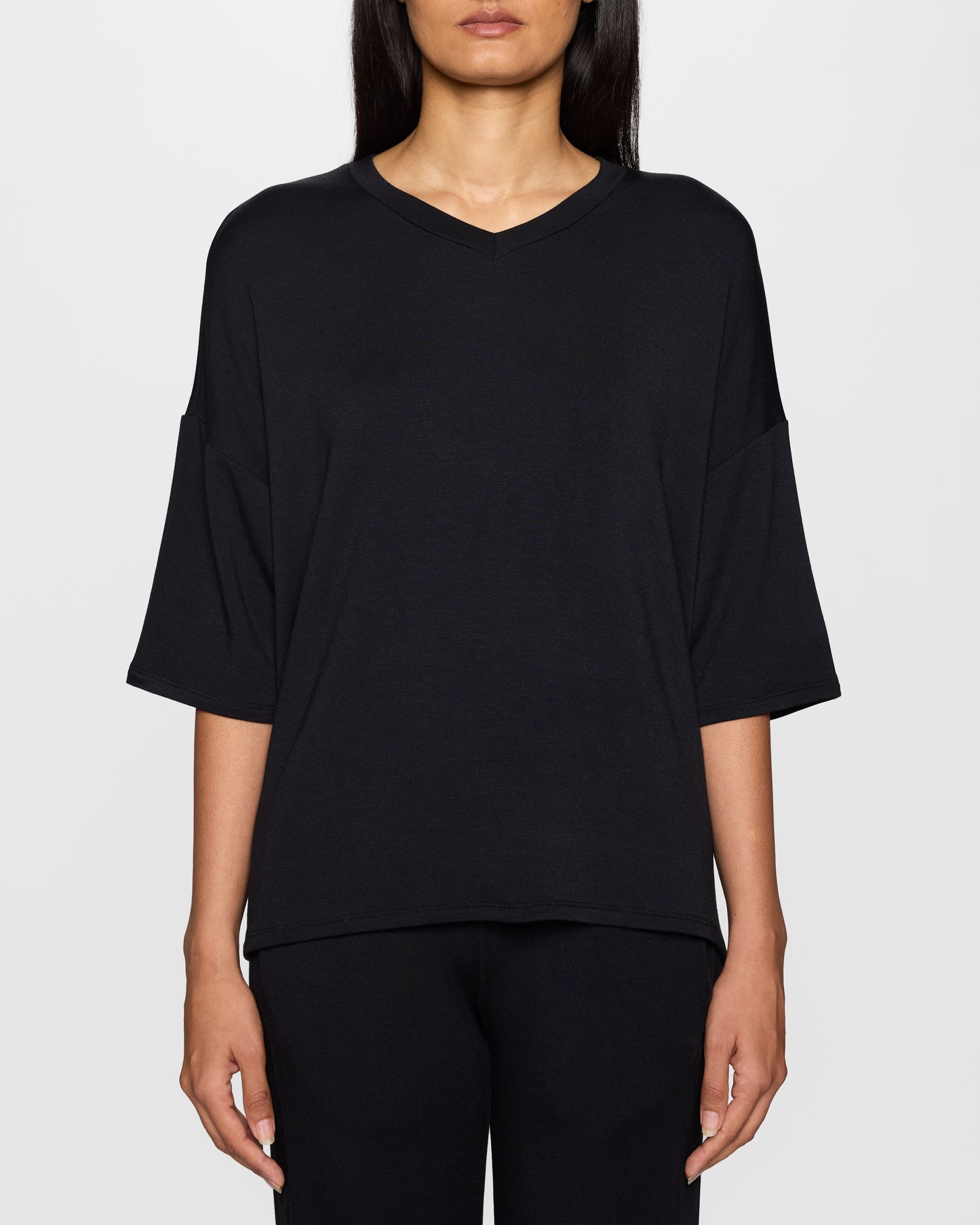 Black | The Oversized High V