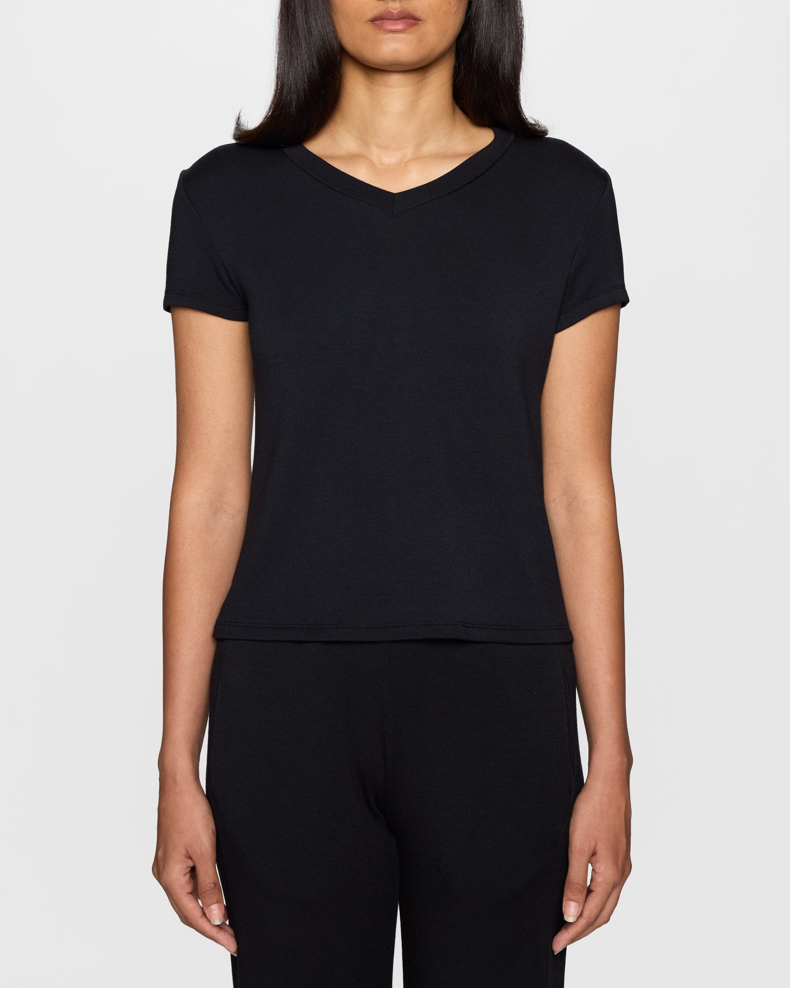 Black | The Perfect High V