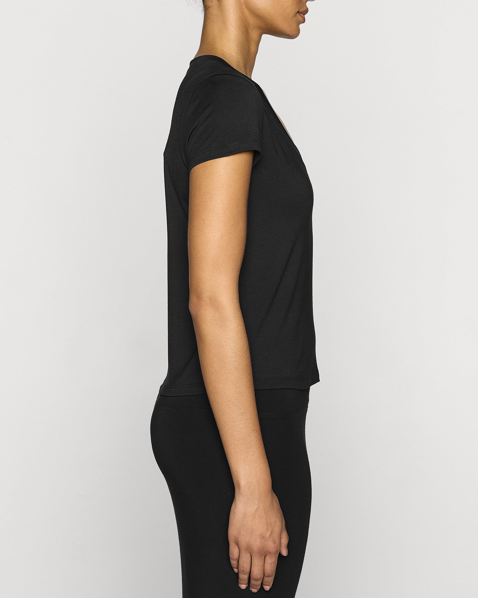 Black | The Perfect V Lite Side