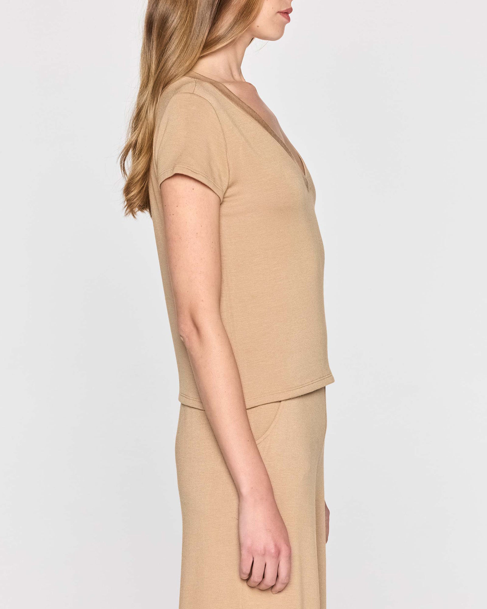 Camel | The Perfect V Side