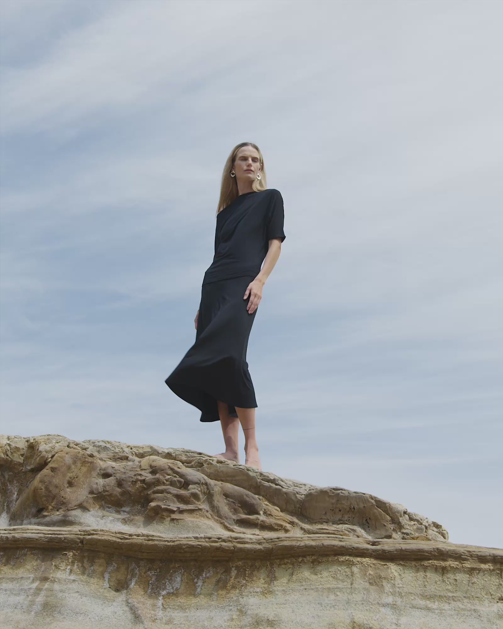 Black | The A-Line Skirt Lite