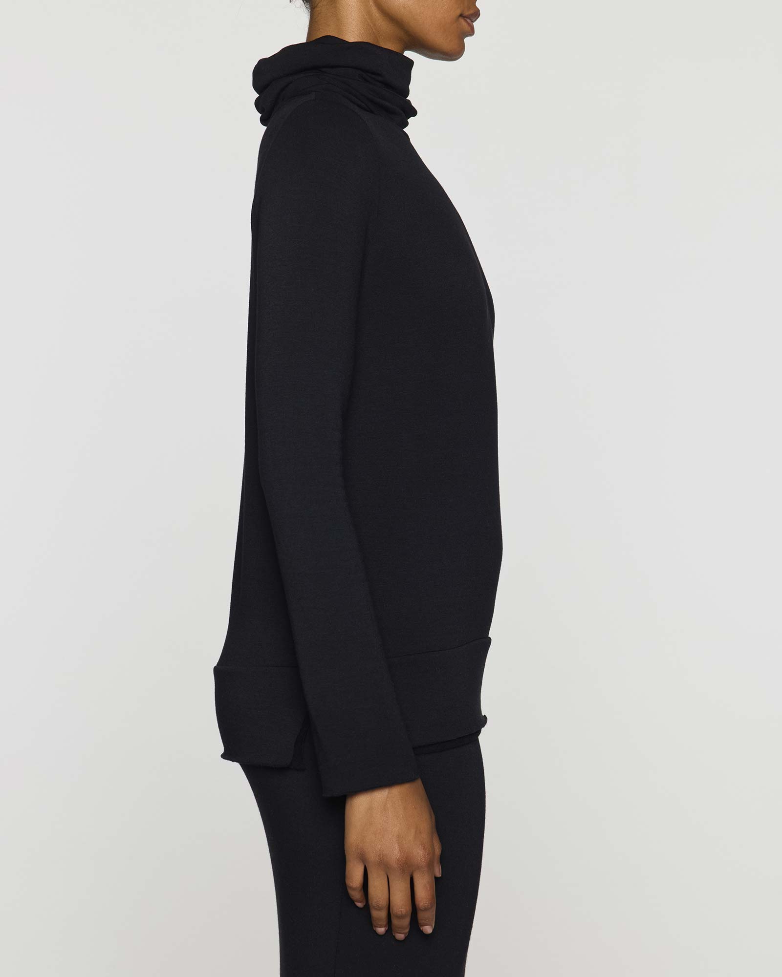 Black | Women's Turtleneck