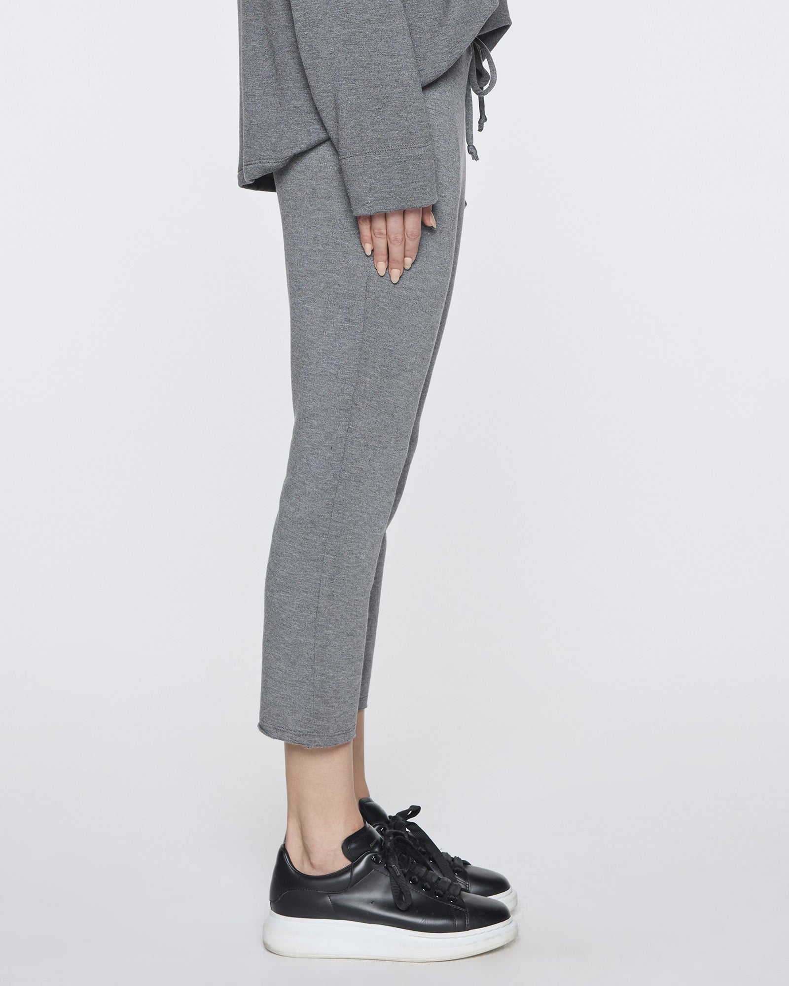 Dark Gray | The Drop Crop Pant