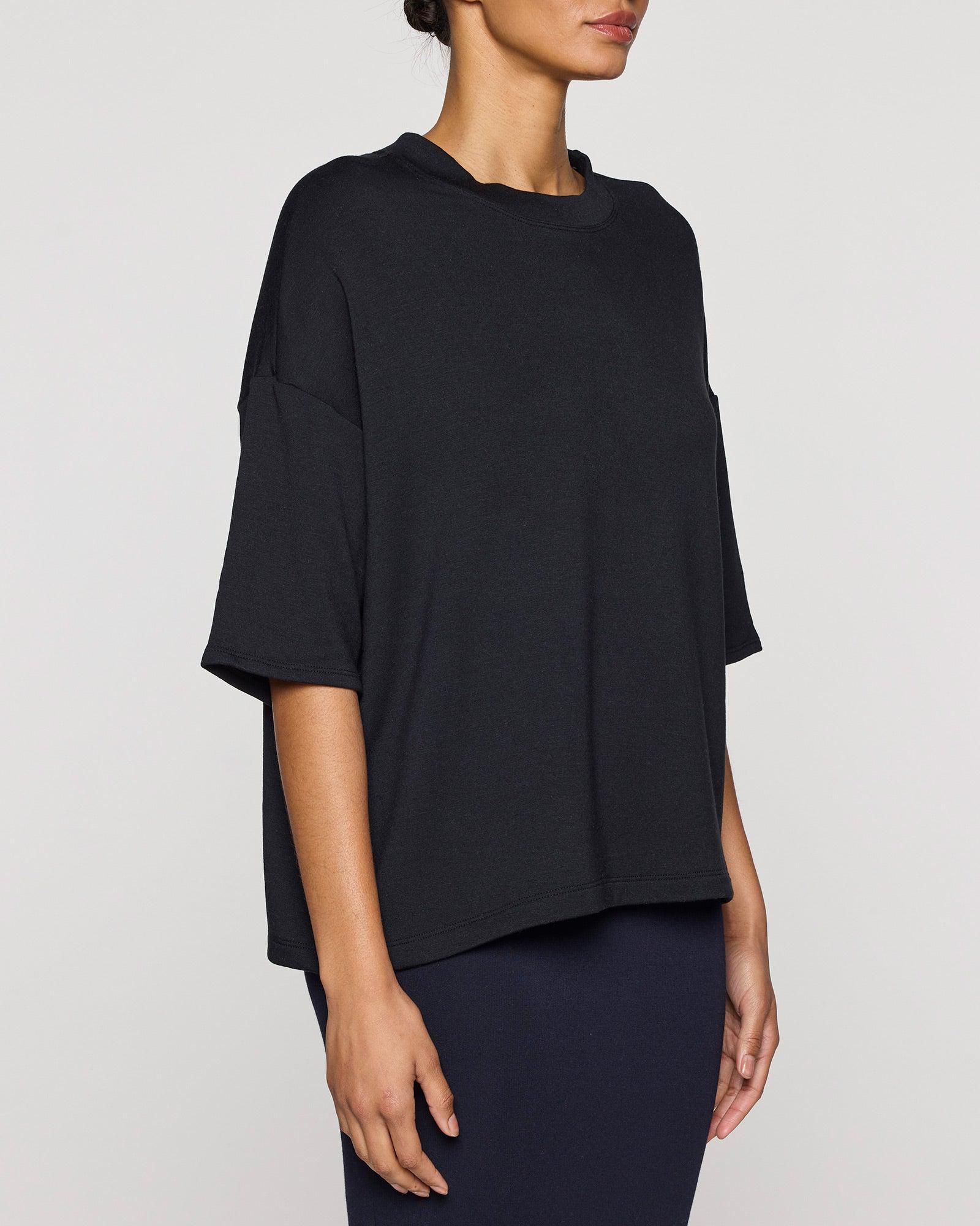 Black | Women's Oversized T-Shirt