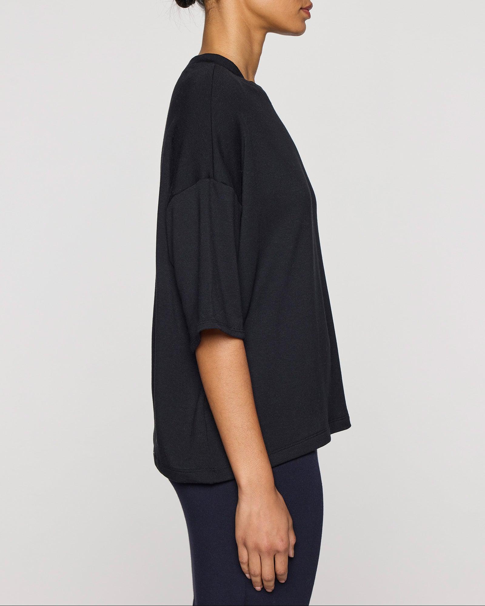Black | Women's Oversized T-Shirt
