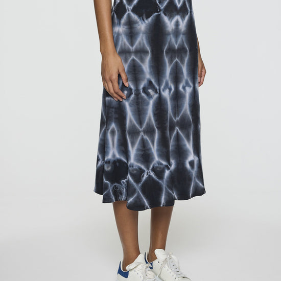 short a line skirt