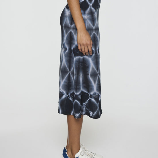 short a line skirt